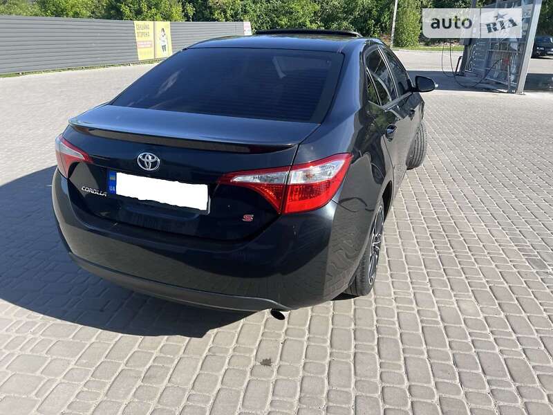 Седан Toyota Corolla 2014 в Ирпене