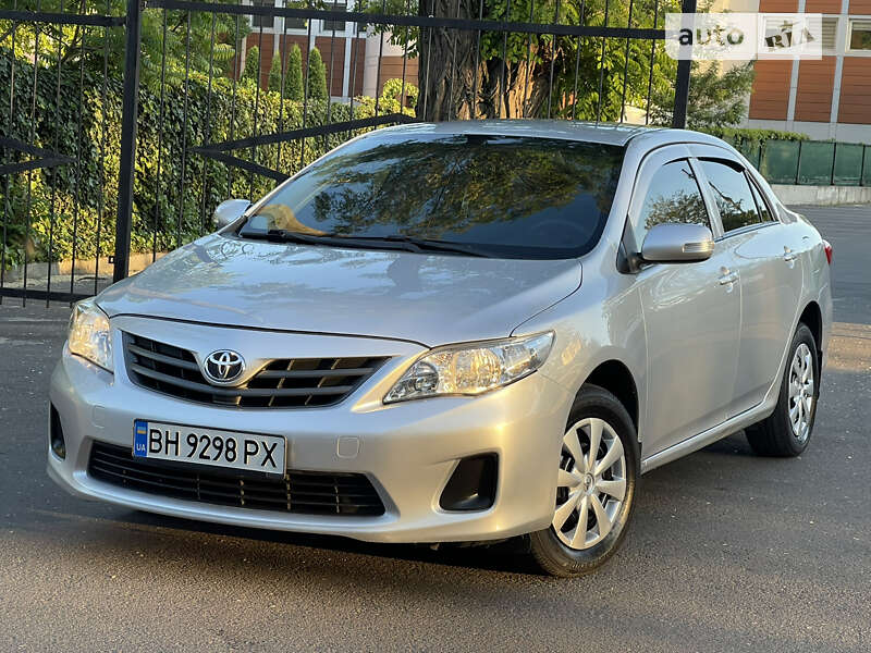 Седан Toyota Corolla 2011 в Одессе