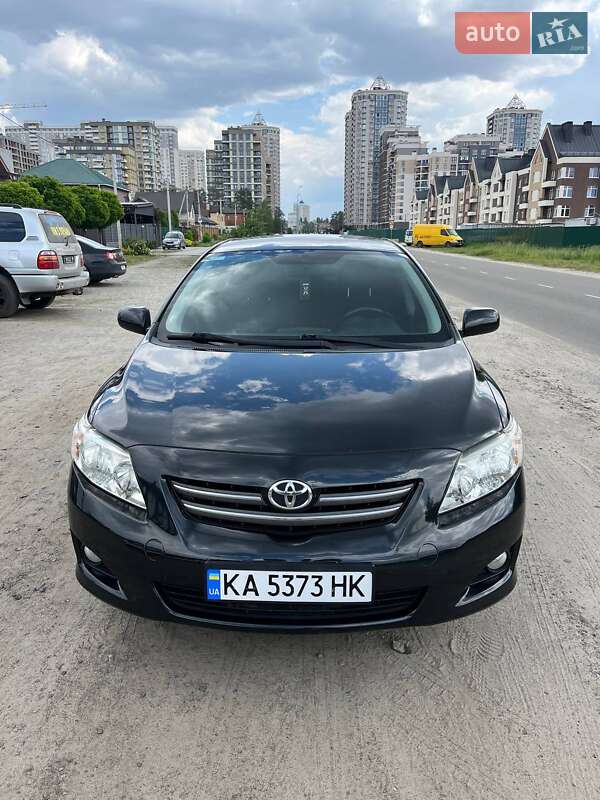 Седан Toyota Corolla 2008 в Киеве
