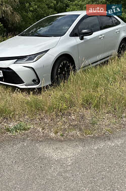 Седан Toyota Corolla 2021 в 