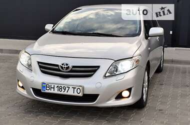 Седан Toyota Corolla 2010 в Одесі