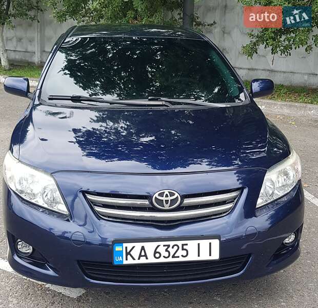 Седан Toyota Corolla 2008 в Киеве