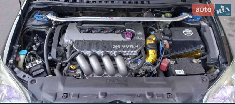 Хетчбек Toyota Corolla 2004 в Чернівцях фото 8 Хетчбек Toyota Corolla 2004 в Чернівцях