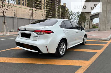 Седан Toyota Corolla 2024 в 