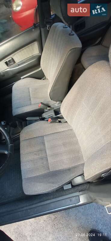 Седан Toyota Corolla 1990 в Дніпрі