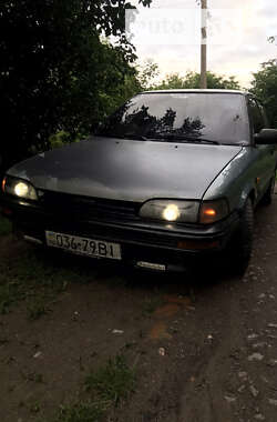 Седан Toyota Corolla 1988 в Немирове