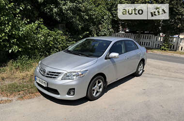 Седан Toyota Corolla 2011 в Киеве