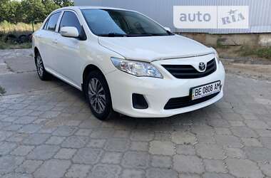 Седан Toyota Corolla 2011 в Николаеве