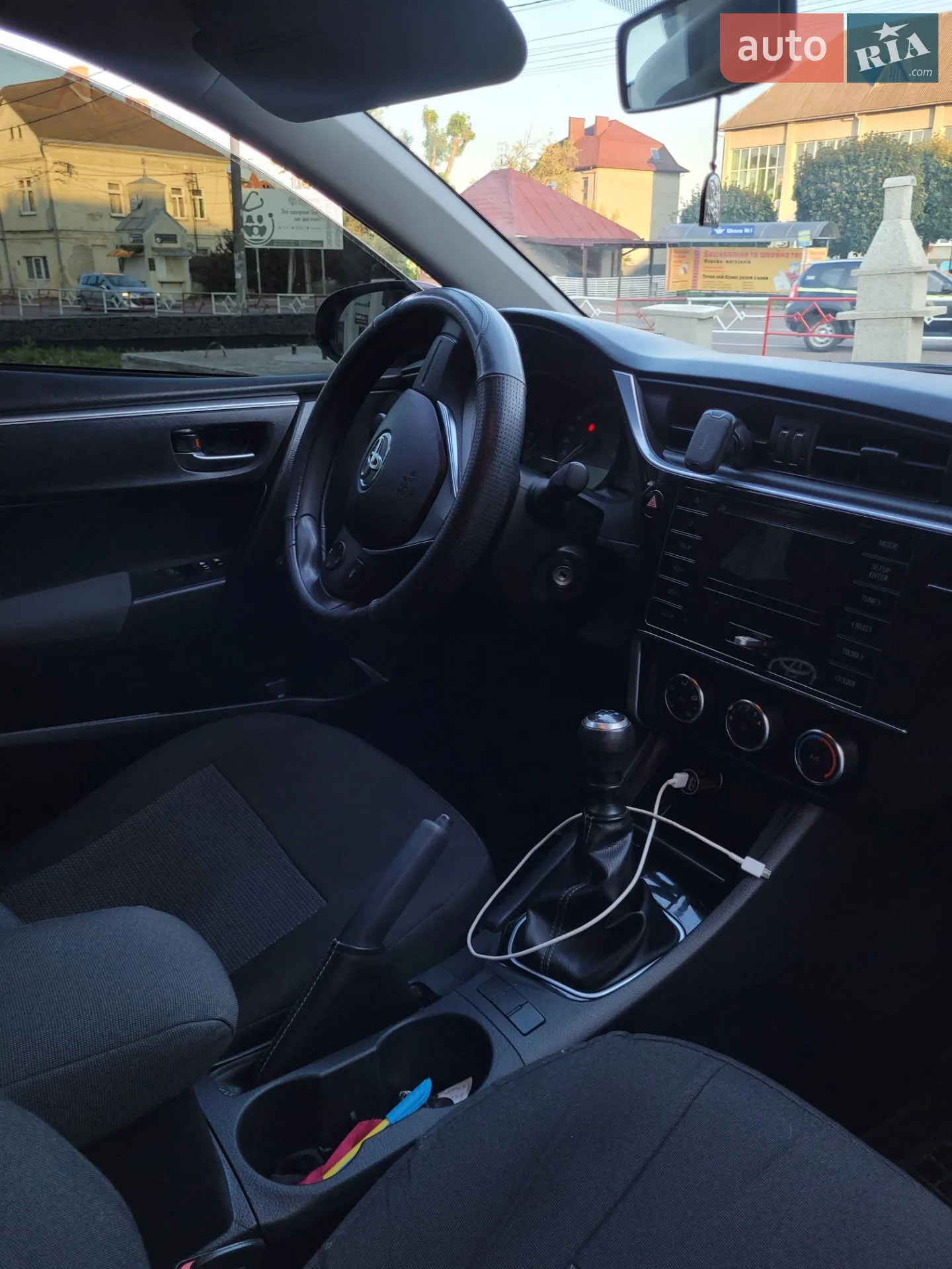 2017 Toyota Corolla - мініатюра 11