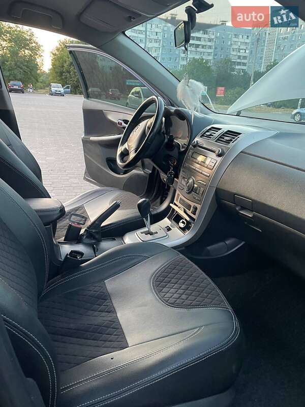 Седан Toyota Corolla 2008 в Запоріжжі