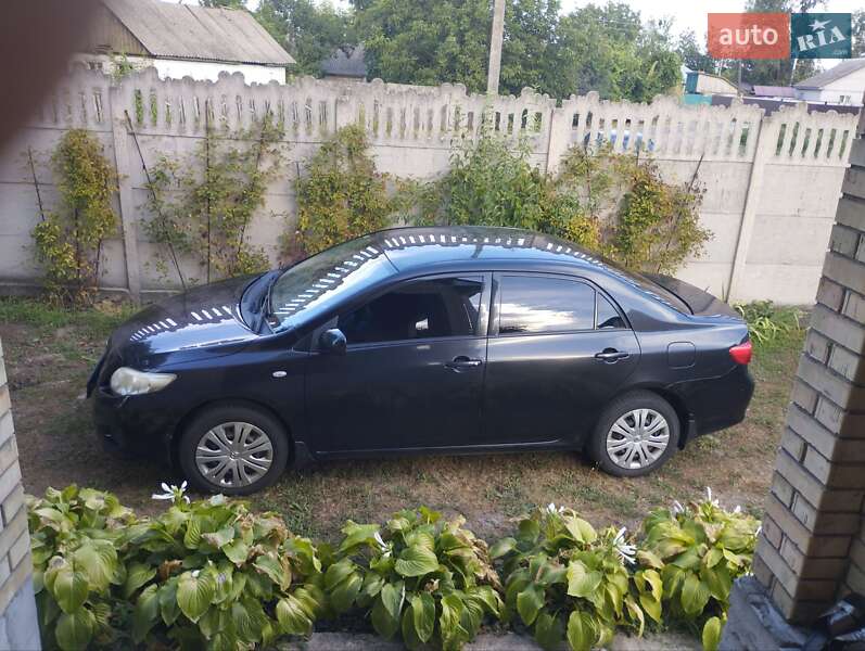 Седан Toyota Corolla 2008 в Остер