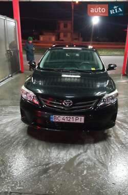 Седан Toyota Corolla 2012 в Львове