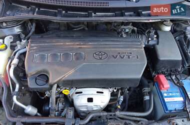 Седан Toyota Corolla 2012 в Львове