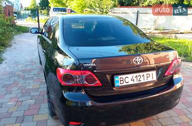 Седан Toyota Corolla 2012 в Львове