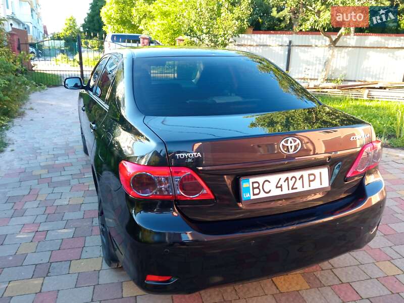 Седан Toyota Corolla 2012 в Львове фото 2 Седан Toyota Corolla 2012 в Львове