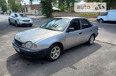 Седан Toyota Corolla 1997 в Києві