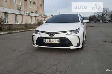 Седан Toyota Corolla 2020 в Полтаві