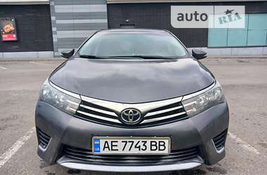 Седан Toyota Corolla 2016 в Днепре