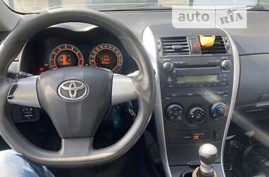 Седан Toyota Corolla 2012 в Житомире