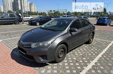 Седан Toyota Corolla 2014 в Києві