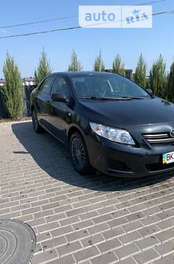 Седан Toyota Corolla 2008 в Гощі