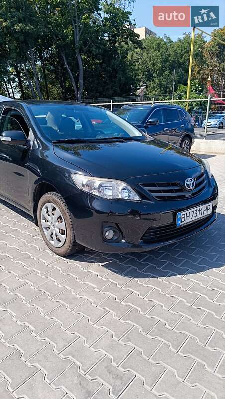 Седан Toyota Corolla 2010 в Одесі