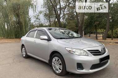 Седан Toyota Corolla 2011 в Кривом Роге