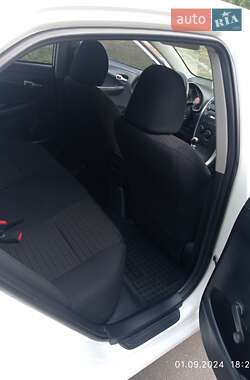 Седан Toyota Corolla 2010 в 