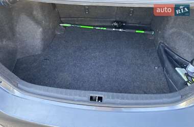 Седан Toyota Corolla 2012 в 