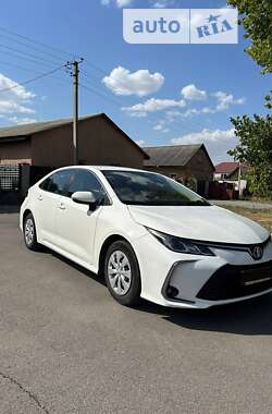 Седан Toyota Corolla 2019 в Умані