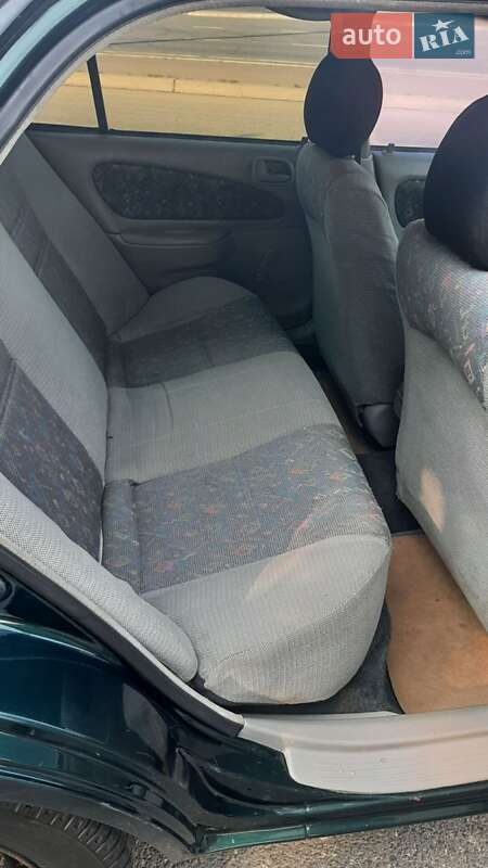 Седан Toyota Corolla 1997 в Одессе