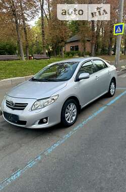 Седан Toyota Corolla 2008 в Києві