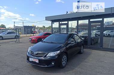 Седан Toyota Corolla 2011 в Києві