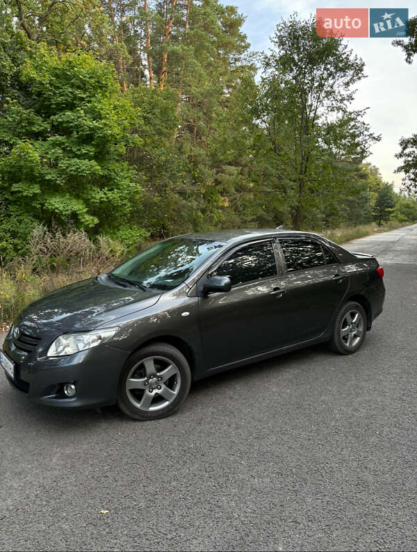 Седан Toyota Corolla 2007 в Світловодську