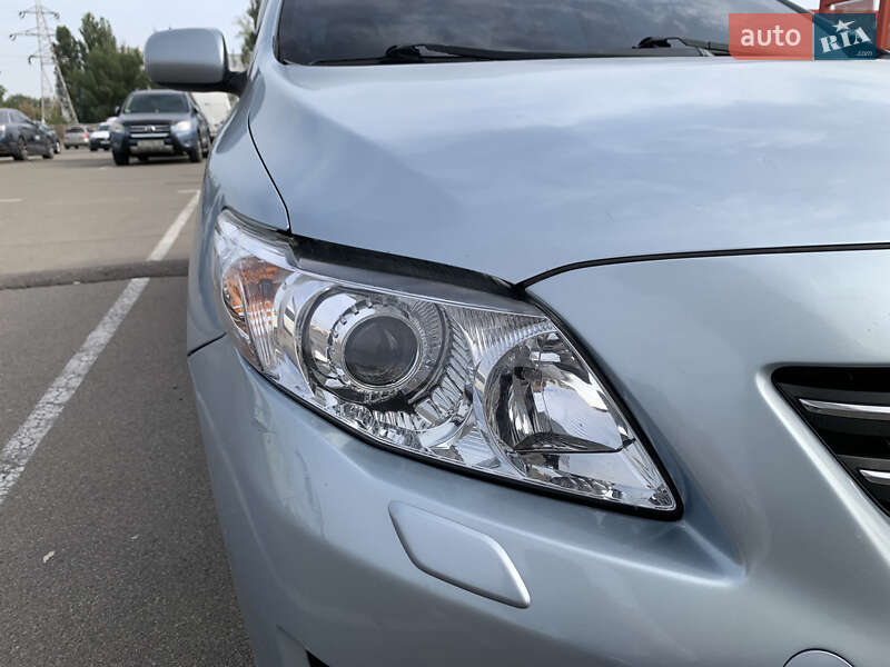 Седан Toyota Corolla 2008 в Киеве