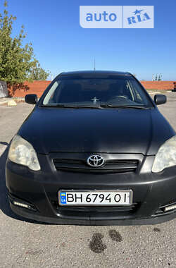 Хетчбек Toyota Corolla 2005 в Дачному