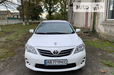 Седан Toyota Corolla 2010 в Гайсине