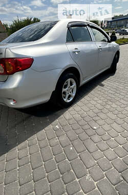 Седан Toyota Corolla 2009 в Хмельницькому