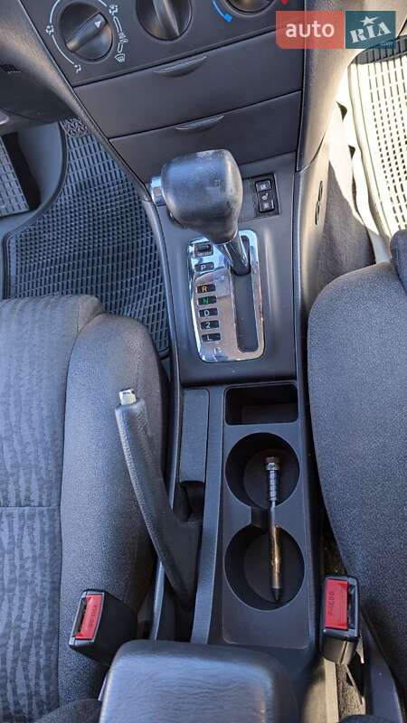 Седан Toyota Corolla 2003 в Львове