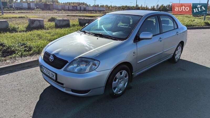 Седан Toyota Corolla 2003 в Львове
