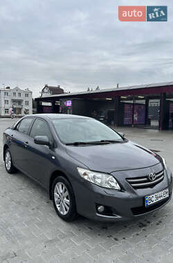 Седан Toyota Corolla 2008 в Львові