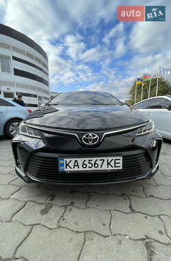 Седан Toyota Corolla 2019 в Харькове