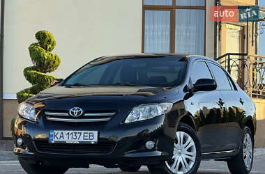 Седан Toyota Corolla 2008 в Дрогобыче