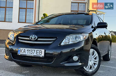 Седан Toyota Corolla 2008 в Дрогобыче