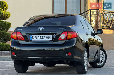 Седан Toyota Corolla 2008 в Дрогобыче