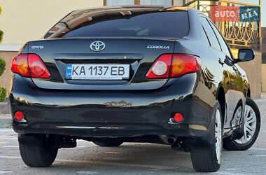 Седан Toyota Corolla 2008 в Дрогобыче