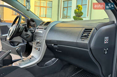 Седан Toyota Corolla 2008 в Дрогобыче