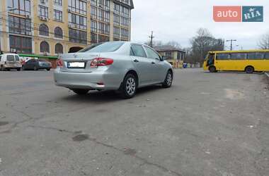 Седан Toyota Corolla 2012 в 
