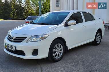 Седан Toyota Corolla 2010 в Пятихатках