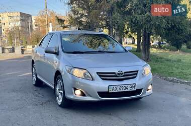 Седан Toyota Corolla 2008 в Ровно